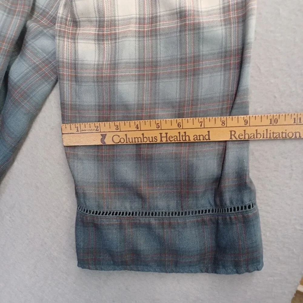 Maurices Ombre Plaid Cardigan Women's Size 1X Gray Blue Soft Lightweight Topper